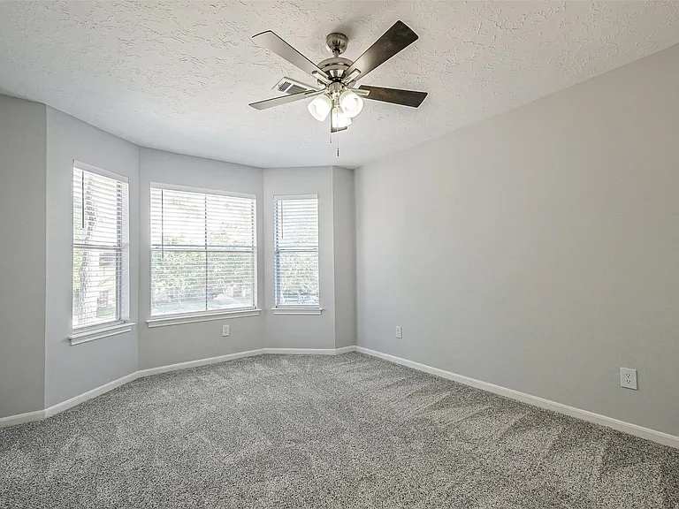 20506 Park Pine Dr — Photo 34