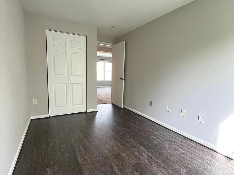1679 Colonial Way — Photo 18
