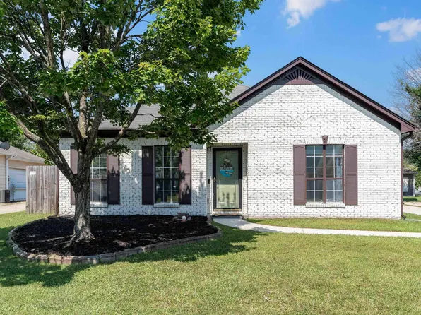 404 Walker Way, Pelham, AL 35124