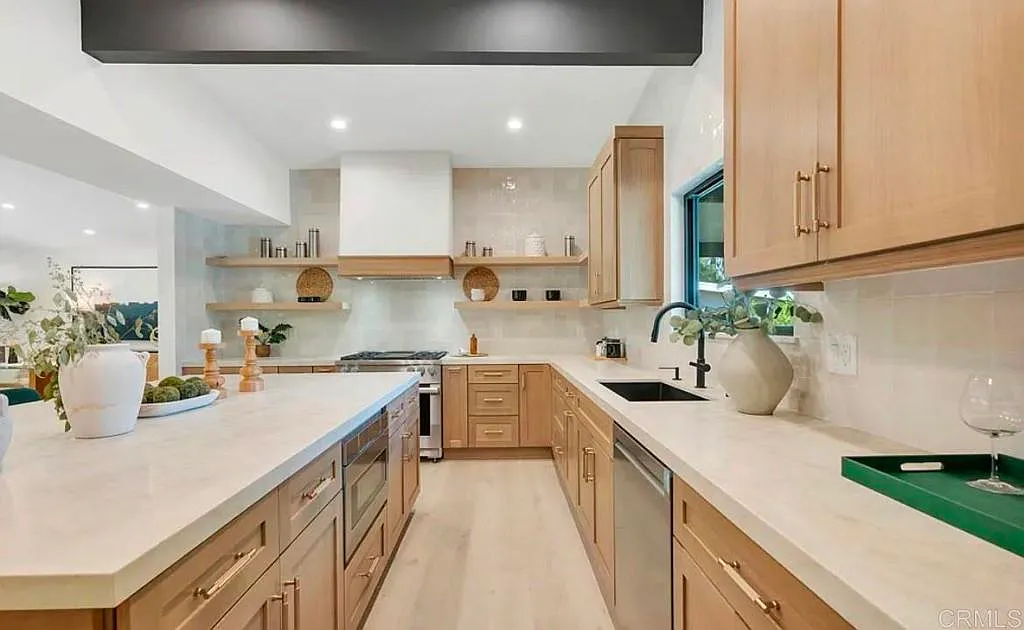 4 bed, 3.0 bath, 111 sqft, $3,500 — Photo 1