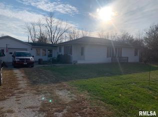 715 Morgan St, Chapin, IL 62628