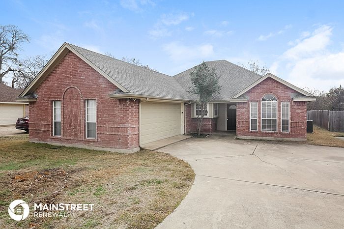 1st image of 1015 Bluffview Dr