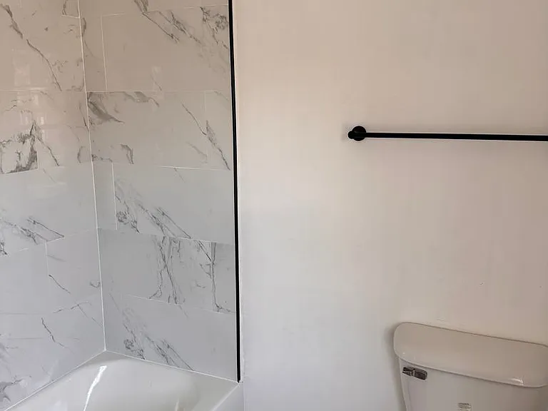 534 S Oakland Ave — Photo 10