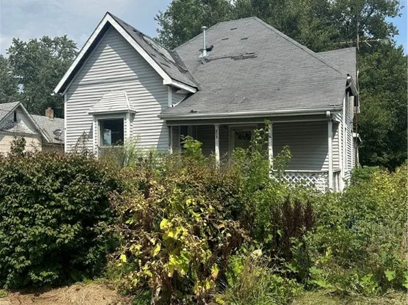403 N Gray St, Sidell, IL 61876