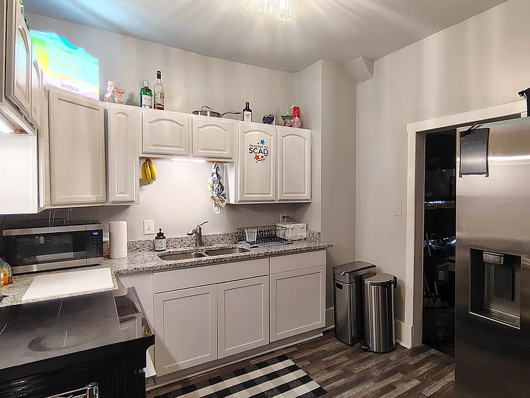 627 E Anderson St — Photo 3