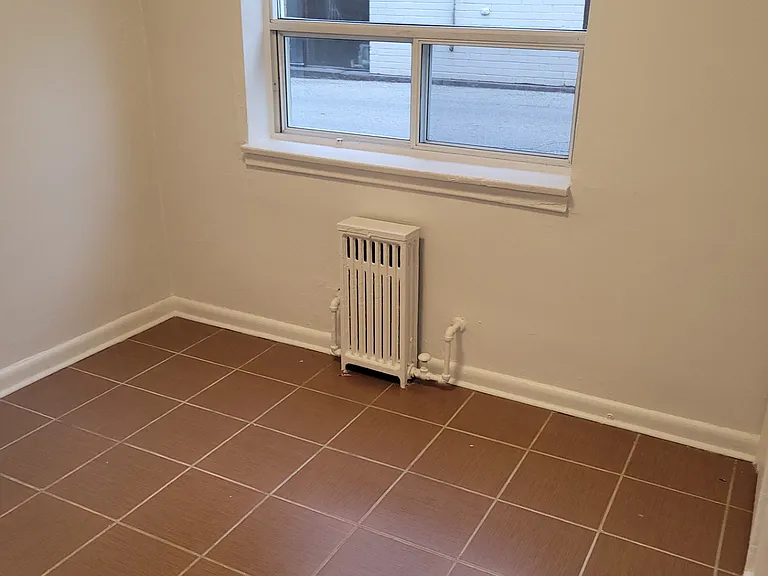 3 Birchlea Ave #1 — Photo 2