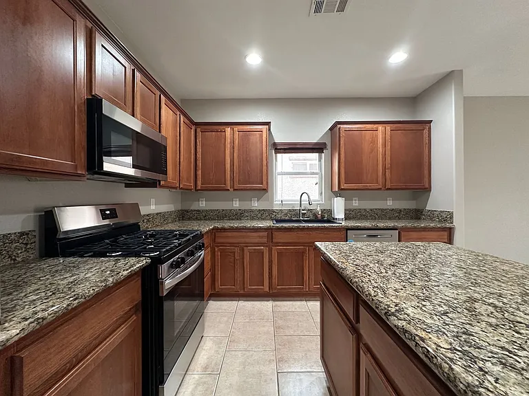 3821 Prespa Lake Ct — Photo 11