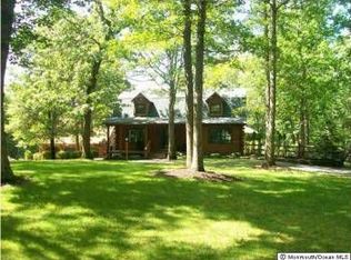 447 Glenn Rd, Jackson, NJ 08527