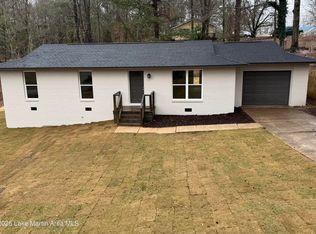 1430 Glenn St, Alexander City, AL 35010