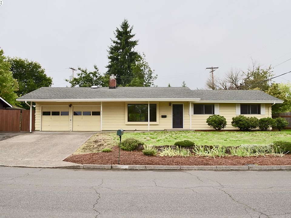 1st image of 310 N Fredericksburg Way