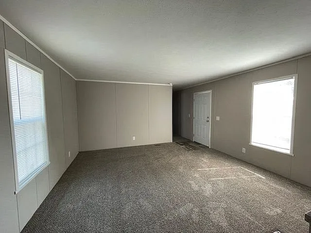Howell Estates — Photo 19