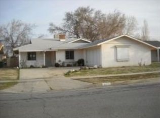 21115 Pah Ute, Apple Valley, CA 92308