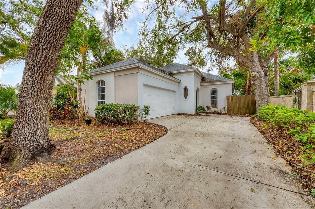 1742 Wisconsin Ln, Sarasota, FL 34239 | Zillow