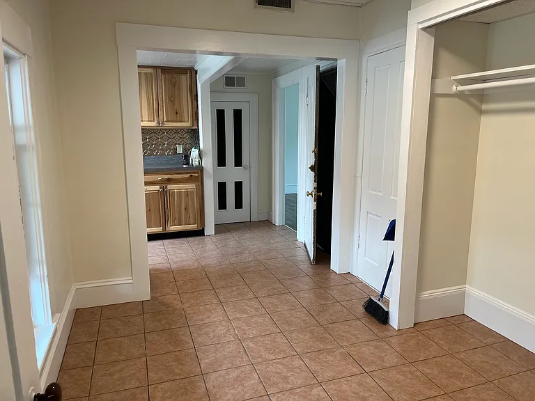 316 Spring St #4 — Photo 9
