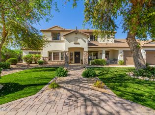 9350 W Prospector Dr, San Tan Valley, AZ 85142
