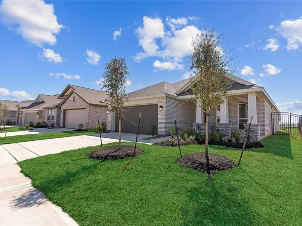 27531 Sunterra Village Dr, Katy, TX 77493