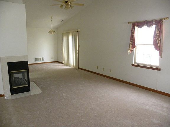 2nd image of 6358 Village Oak Ct