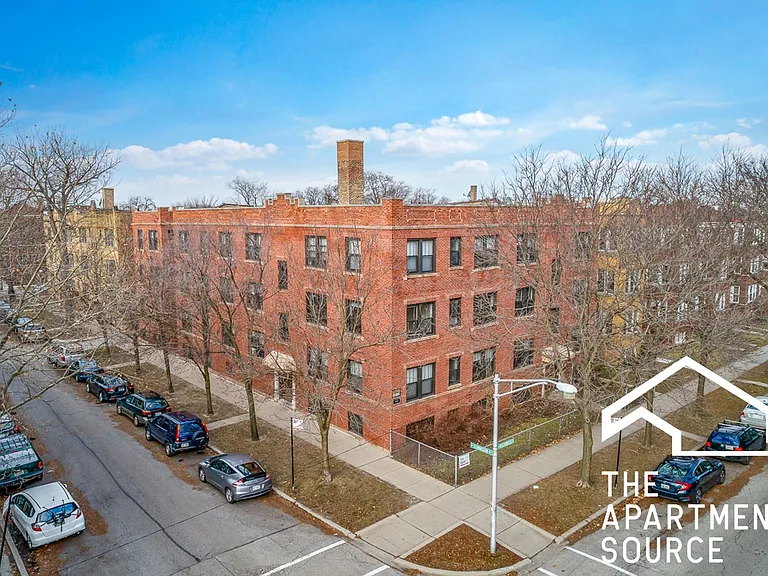 2612 W Gunnison St #2R — Photo 9