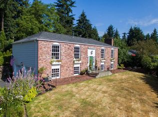 9228 SE 59th St, Mercer Island, WA 98040