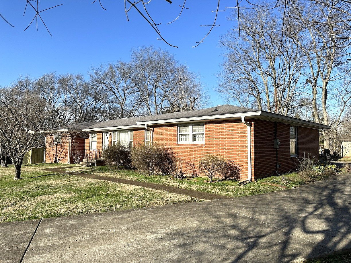 141 Gayle Ave, Gallatin, TN 37066 | Zillow