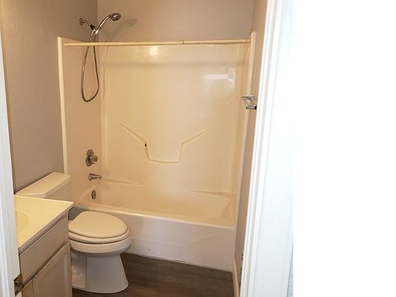 5th image of 7576 Le Conte Dr #B