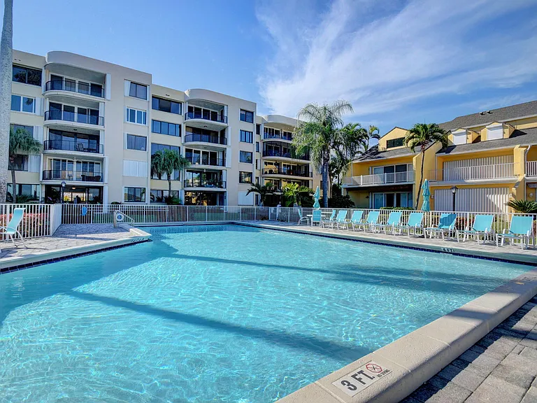 8200 Lakeshore Dr #507 — Photo 8