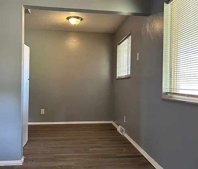 4337 Hill Ave #1 — Photo 3