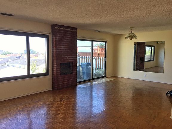 2nd image of 589 Gellert Blvd