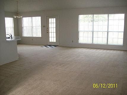 4th image of 2310 Wigwam Dr