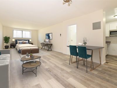 60-11 Broadway #L5, Woodside, NY, 11377