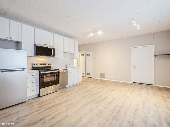 4th image of 5637 W Lawrence Ave #1E