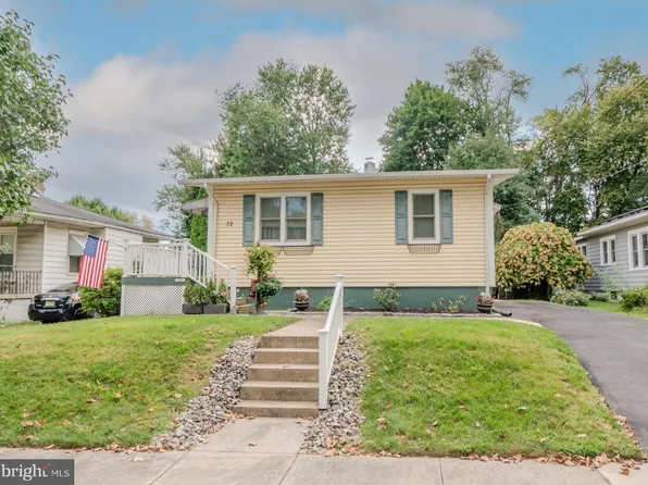 32 S Hood Ave, Audubon, NJ 08106