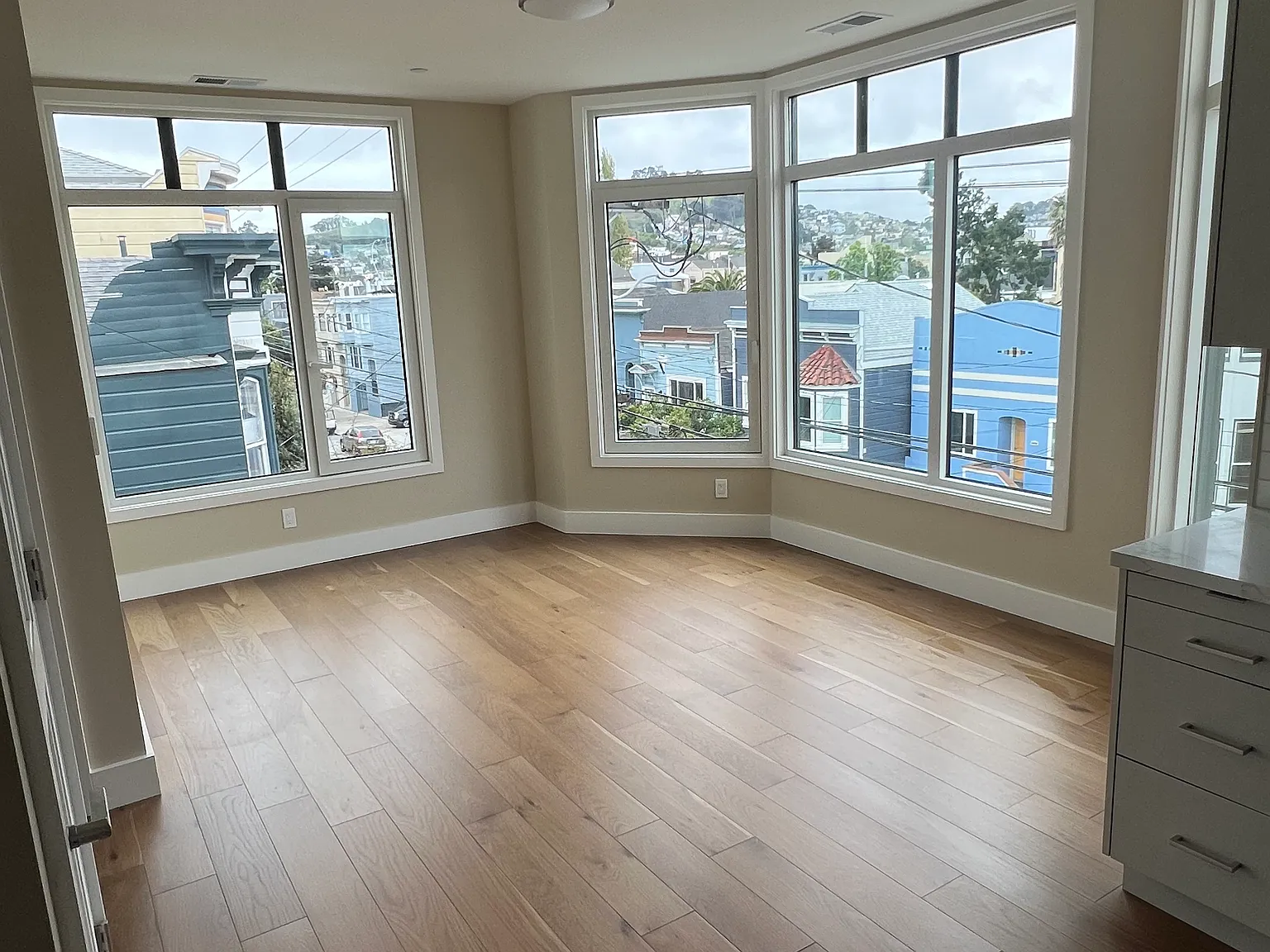 2 bed, $5,495 — Photo 4