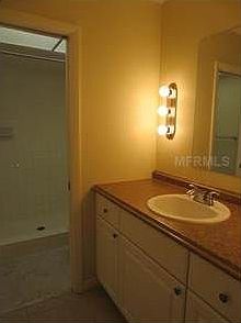 5th image of 2227 Malibu Dr