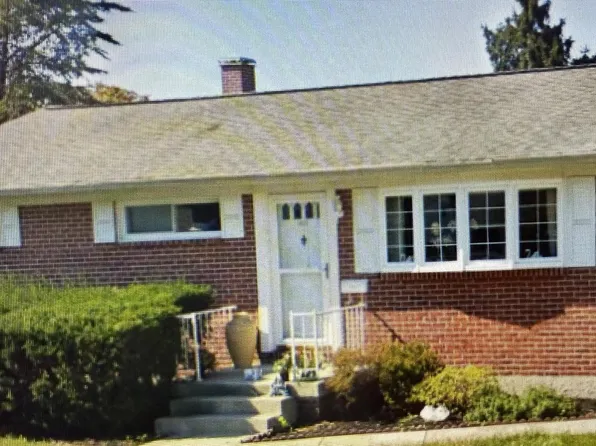 402 Glenmont Ave, Glen Burnie, MD 21061