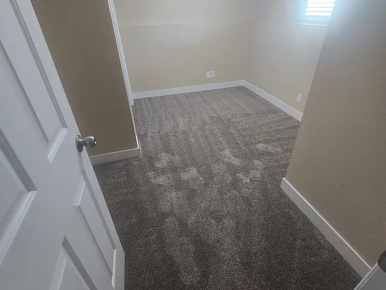 667 E Family Cir — Photo 11
