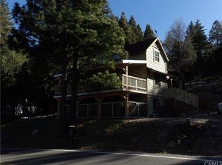 22747 Waters Dr, Crestline, CA 92325