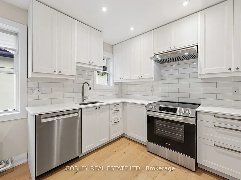 14 Preston Pl #UPPER — Photo 8