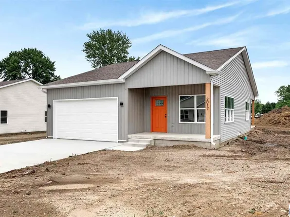 2017 N 1st St, Terre Haute, IN 47803
