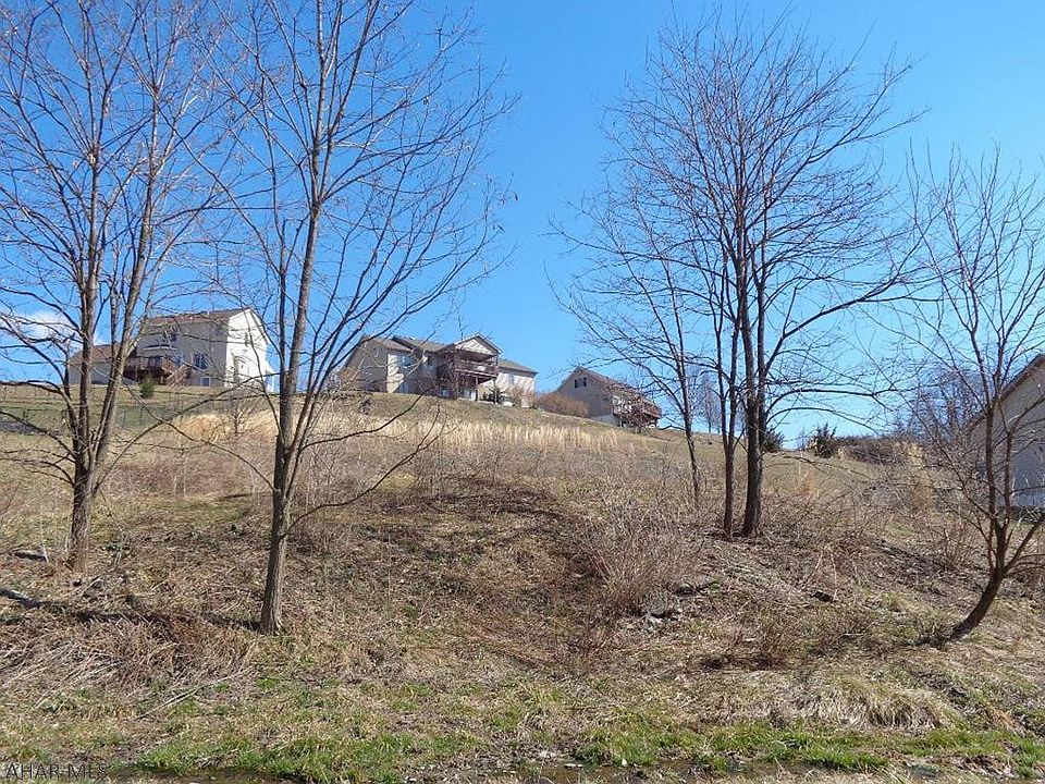 2nd image of 7 Estate Dr