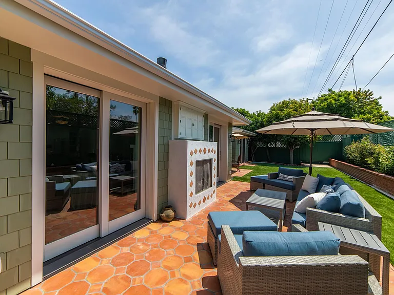 750 Coronado Ave — Photo 19