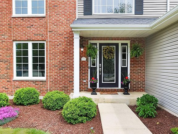 2nd image of 970 Longford Ct