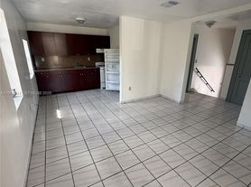 1880 SW 9th St, Miami, FL