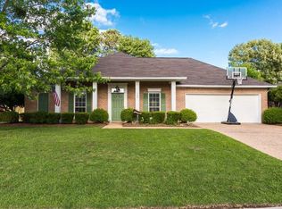 138 Oak Grove Dr, Brandon, MS 39047