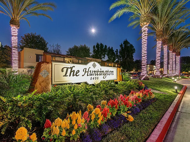 The Huntington — Photo 42