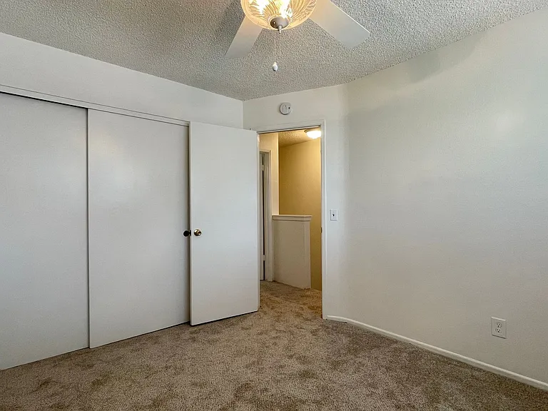 992 Fair Oaks Ave #C — Photo 9