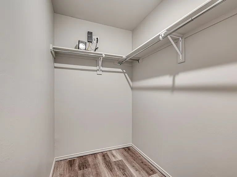 9724 Saddle Dr — Photo 20