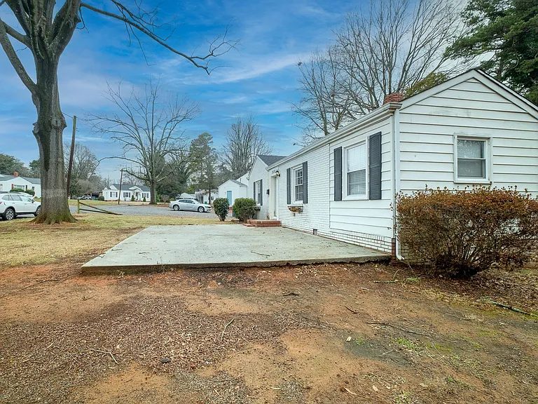 3030 Marlowe Ave — Photo 35