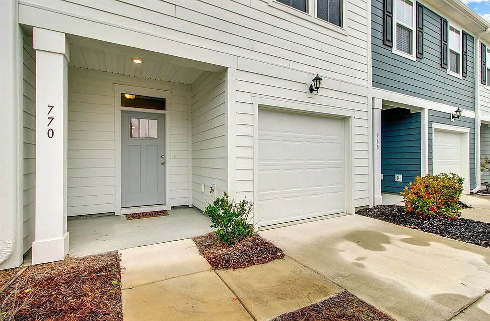 Building Photo - 770 Trotters Ln