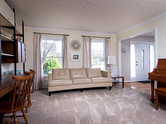 2nd image of 3809 Barnard Dr